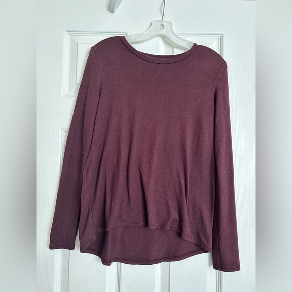 Soft burgundy American Eagle long sleeve. - Picture 1 of 1
